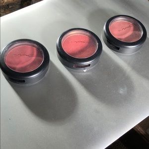 Mac blush lot- 3!